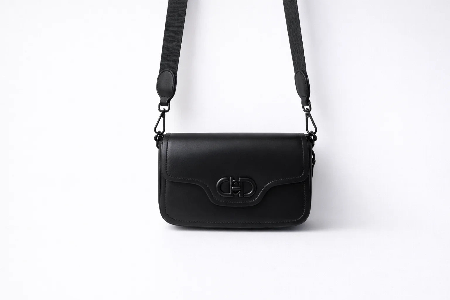 David Jones chic black Crossbody